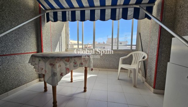 APPARTEMENT - Wederverkoop - TORREVIEJA -
                Center