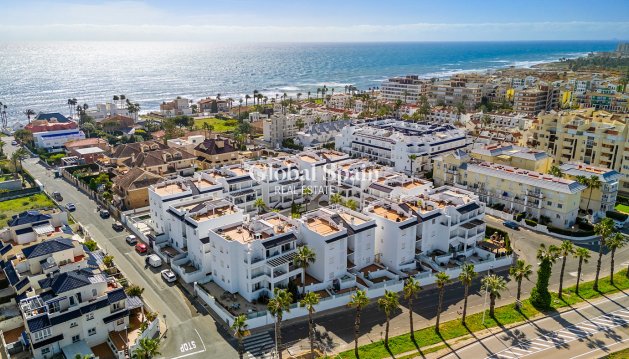 APPARTEMENT - Wederverkoop - TORREVIEJA -
                Costa Blanca