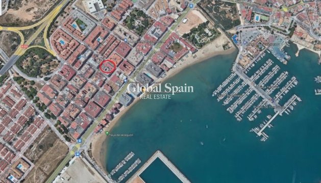 APPARTEMENT - Wederverkoop - TORREVIEJA -
                Costa Blanca