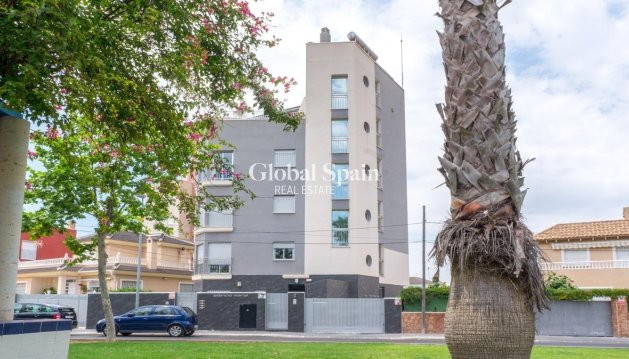 APPARTEMENT - Wederverkoop - TORREVIEJA -
                Estacion de autobuses