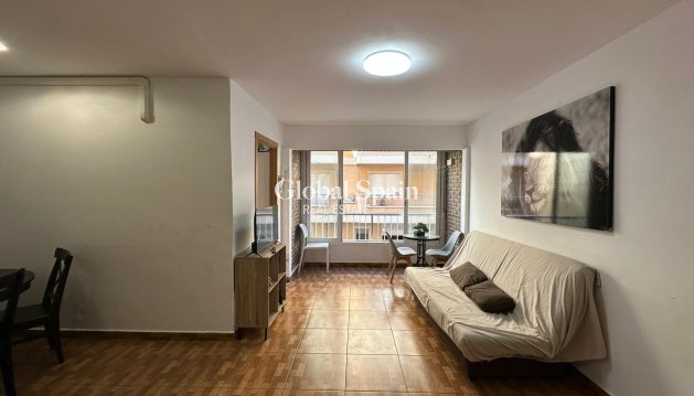 APPARTEMENT - Wederverkoop -
                TORREVIEJA - GSR-30868