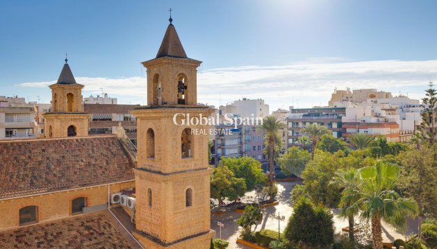 APPARTEMENT - Wederverkoop -
                TORREVIEJA - GSR-93940