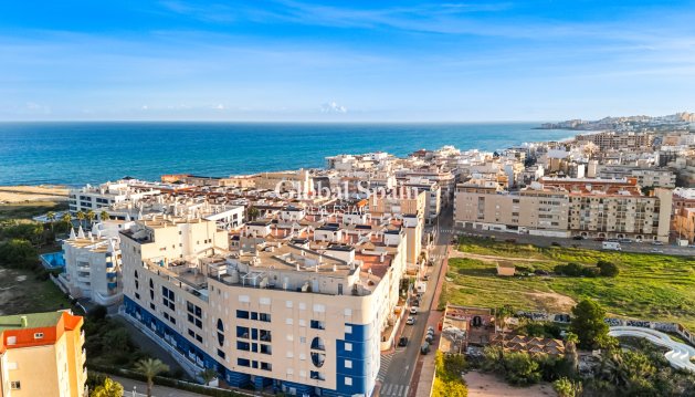 APPARTEMENT - Wederverkoop - TORREVIEJA -
                La Mata