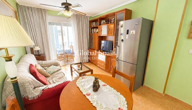 APPARTEMENT - Wederverkoop - TORREVIEJA -
                Nueva Torrevieja