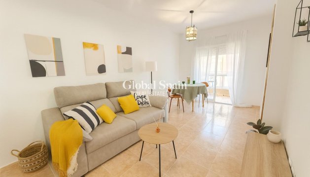 APPARTEMENT - Wederverkoop - TORREVIEJA -
                Parque de las Naciones