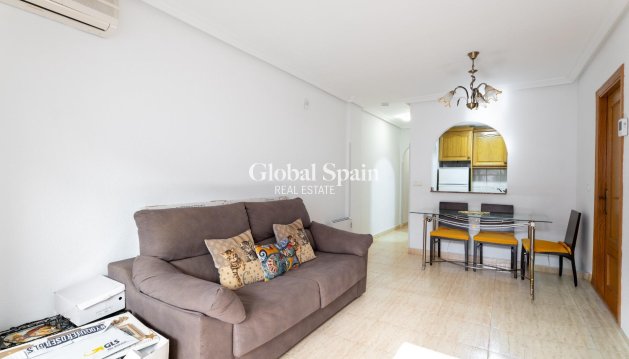 APPARTEMENT - Wederverkoop - TORREVIEJA -
                Parque de las Naciones