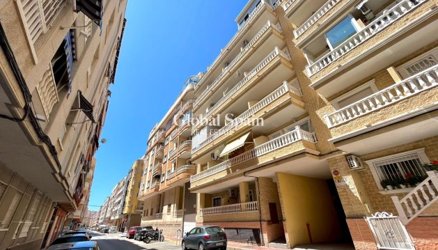Appartement - Wederverkoop - TORREVIEJA -
                Playa de los locos