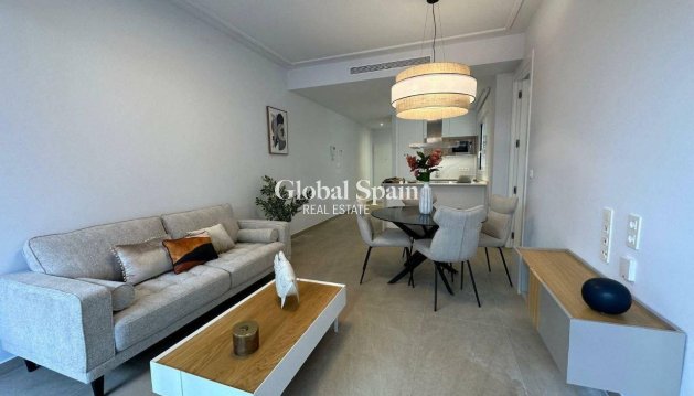 APPARTEMENT - Wederverkoop - TORREVIEJA -
                Playa de los Locos