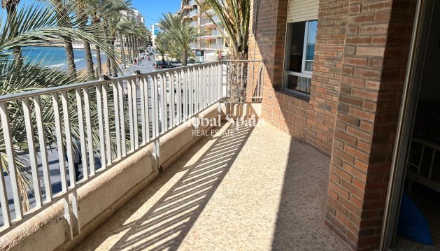 APPARTEMENT - Wederverkoop - TORREVIEJA -
                Playa del Cura