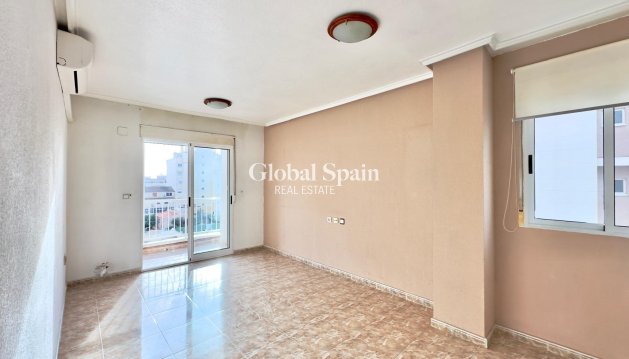 APPARTEMENT - Wederverkoop - TORREVIEJA -
                Playa del Cura