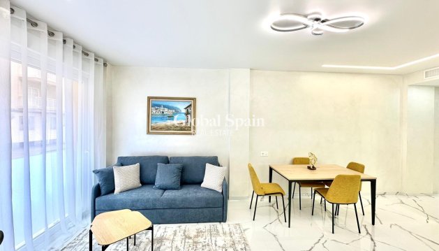 APPARTEMENT - Wederverkoop - TORREVIEJA -
                Playa del Cura