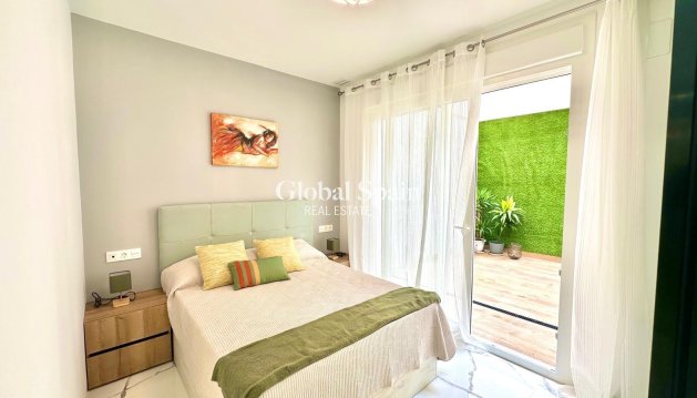 APPARTEMENT - Wederverkoop - TORREVIEJA -
                Playa del Cura