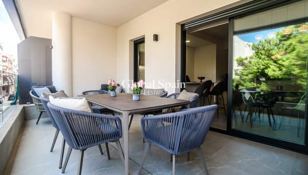 Appartement - Wederverkoop - TORREVIEJA -
                Playa del Cura