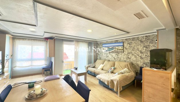 APPARTEMENT - Wederverkoop - TORREVIEJA -
                Torrevieja