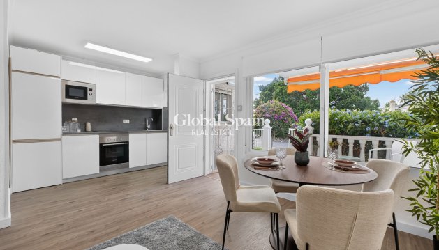 APPARTEMENT - Wederverkoop - VILLAMARTÍN -
                Costa Blanca