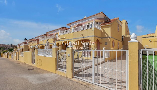 Ático adosado - Venta - ORIHUELA COSTA -
                Costa Blanca