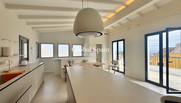 ÁTICO - Venta - PALMA -
                PALMA