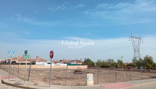 Bouwgrond - Wederverkoop - LOS MONTESINOS -
                La Herrada