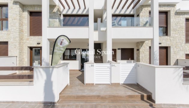 Bungalow na parterze - Nowo zbudowane - TORREVIEJA -
                LOS BALCONES - LOS ALTOS