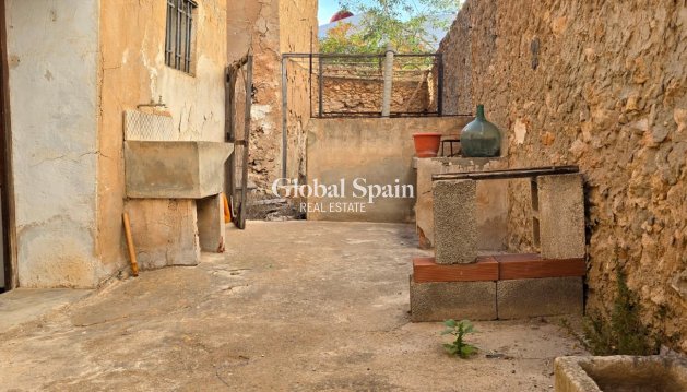 Casa de pueblo - Resale - ALFAZ DEL PI -
                ALFAZ DEL PI