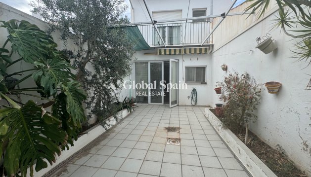 Casa de pueblo - Resale - DAIMÚS -
                Pueblo