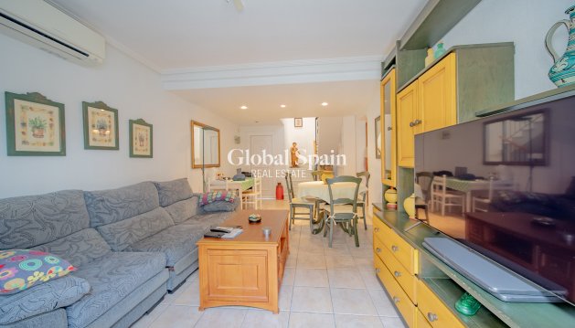Casa de pueblo - Resale - TORREVIEJA -
                Torreblanca