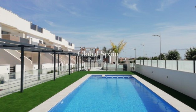 CASA - Nueva construcción  - PILAR DE LA HORADADA -
                Pilar de la Horadada