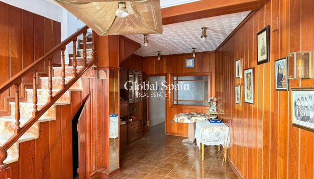 Casa - Resale - DENIA -
                Port