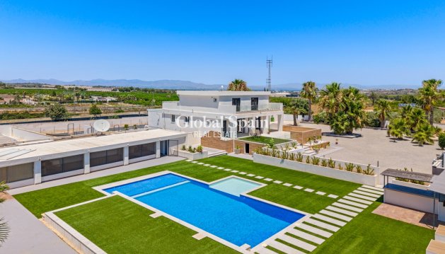 CASA - Venta - LOS MONTESINOS -
                La Herrada