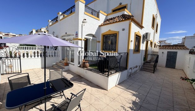 CASA - Venta - ORIHUELA -
                Entre Naranjos
