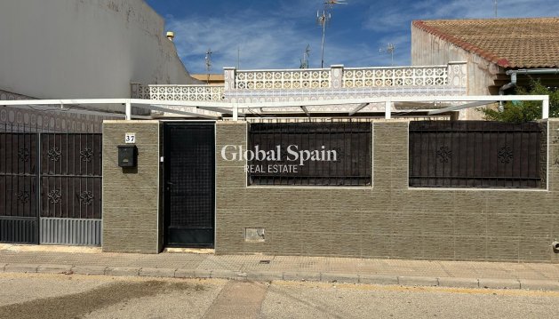 CASA - Venta - SAN PEDRO DEL PINATAR -
                Lo pagan