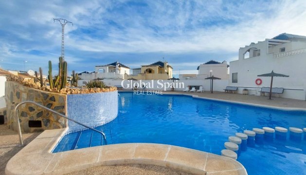 Casa - Venta -
                TORREVIEJA - IH-85765