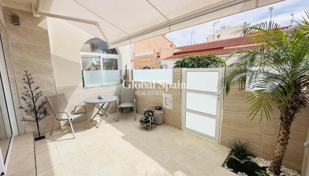 CASA - Venta - TORREVIEJA -
                La Siesta
