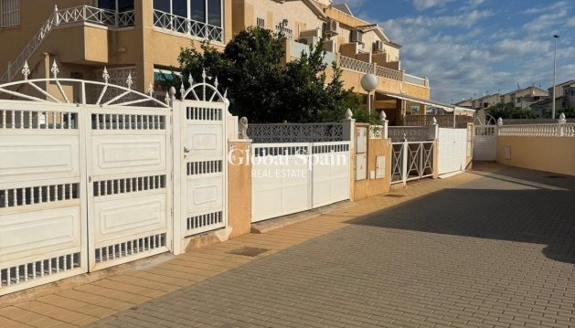 CASA - Venta - TORREVIEJA -
                Torretas