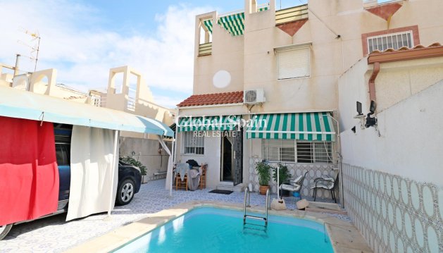 CASA - Venta - TORREVIEJA -
                Torretas