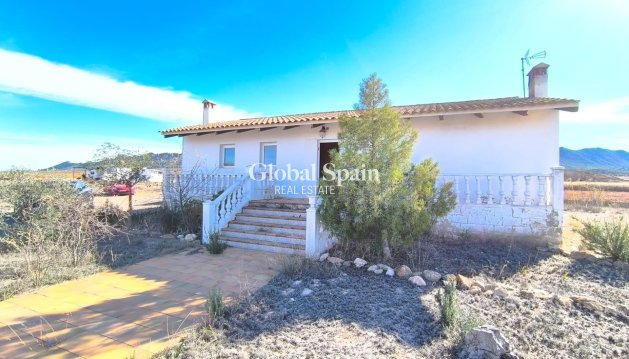CASA - Venta - YECLA -
                Inland