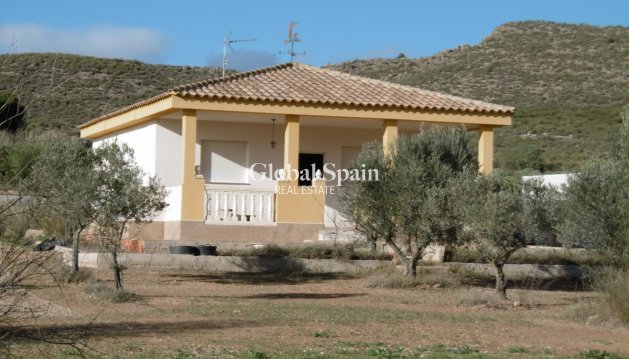 CASA - Venta - YECLA -
                Inland