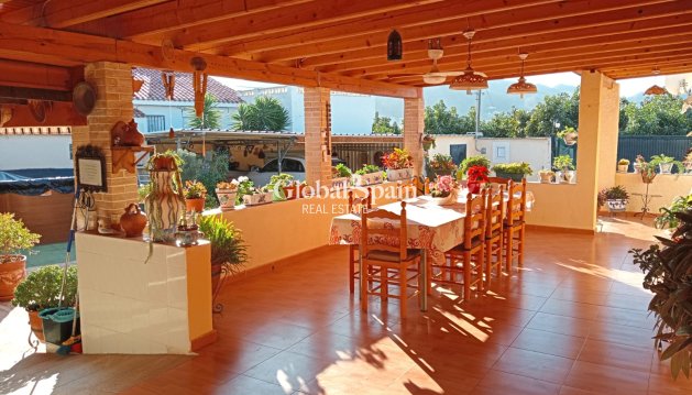 Chalet indépendant - Revente - ALFAZ DEL PI -
                ALFAZ DEL PI