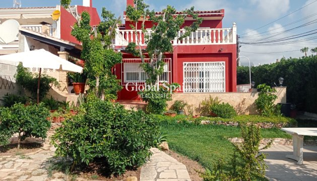 Chalet indépendant - Revente - La Nucía -
                La nucia