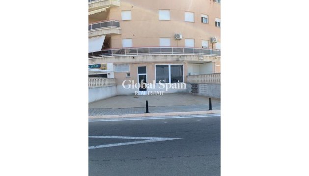 COMMERCIAL PROPERTY - Resale - GUARDAMAR -
                Guardamar