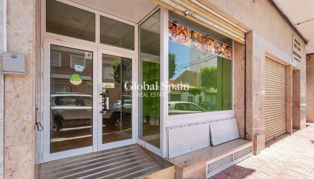 COMMERCIAL PROPERTY - Resale - TORREVIEJA -
                Centro