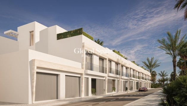 DOM - Nowo zbudowane - MARBELLA -
                El Ingenio
