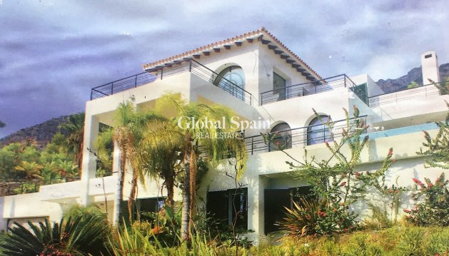 DOM - Odsprzedaż - ALTEA -
                Costa Blanca