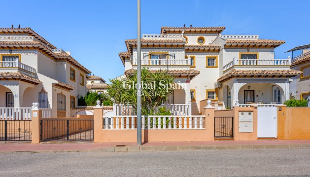 DOM - Odsprzedaż - CABO ROIG -
                Costa Blanca