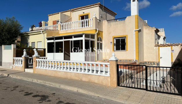 DOM - Odsprzedaż - ORIHUELA COSTA -
                