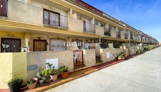 DOM - Odsprzedaż - ORIHUELA COSTA -
                