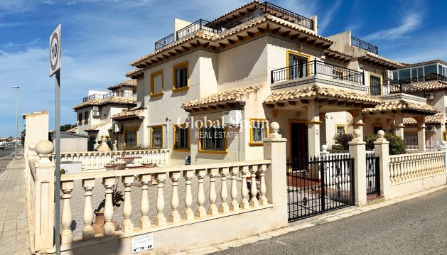 DOM - Odsprzedaż - ORIHUELA COSTA -
                