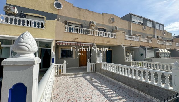 DOM - Odsprzedaż - ORIHUELA COSTA -
                