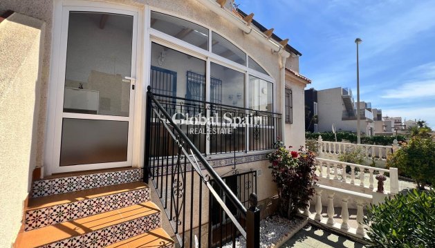 DOM - Odsprzedaż - TORREVIEJA -
                La Mata