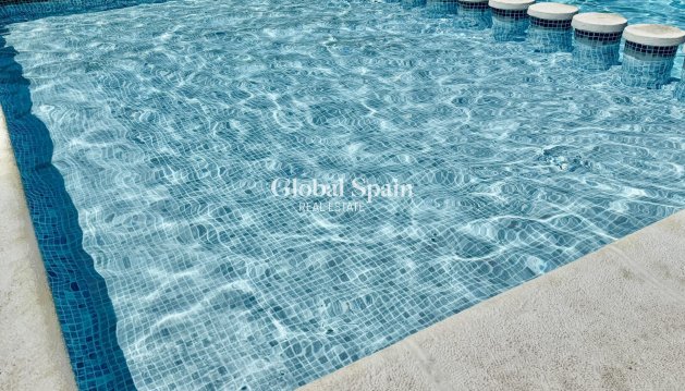 DOM - Odsprzedaż - TORREVIEJA -
                